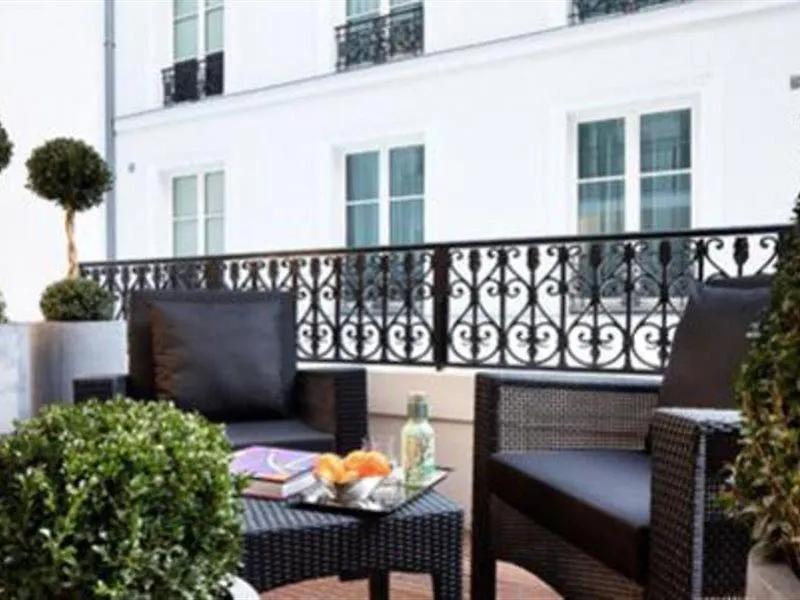 Les Jardins De La Villa Paris Hotel